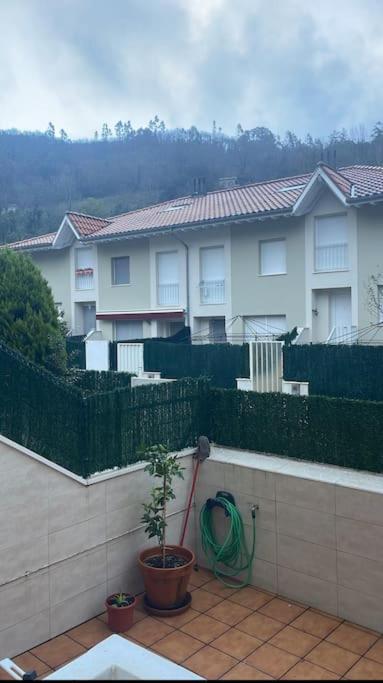Casa En La Montana Con Piscina De Temporada Villa Arredondo ภายนอก รูปภาพ